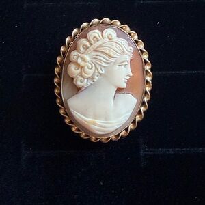 AMCO 12K GF Vintage Cameo Pendant Brooch